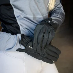 Konekt Elevate Gloves