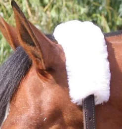 Shedrow Sheepskin Crown Cover