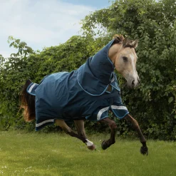 Summit Nova Rainsheet W/ 0 g Hood